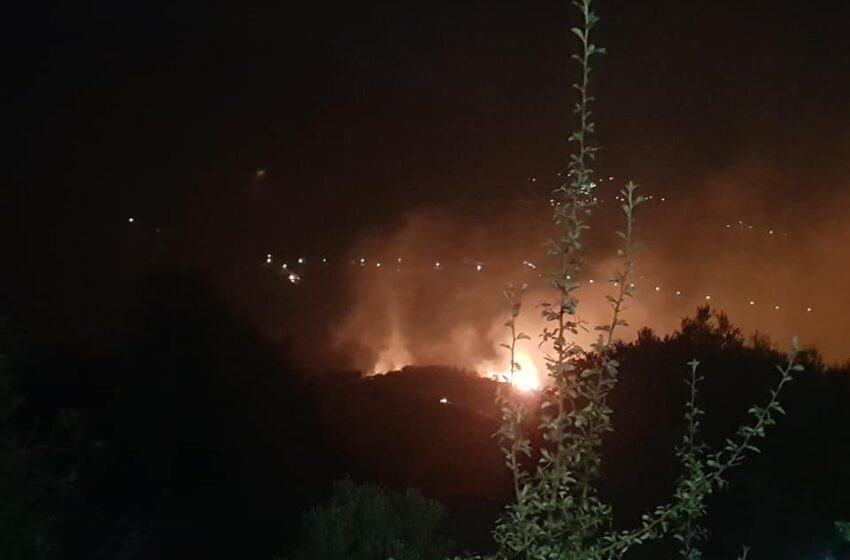  Ολονύχτια μάχη με τις φλόγες στην Κεφαλονιά- Εκκενώθηκε το Καπανδρίτι (εικόνες, vid)