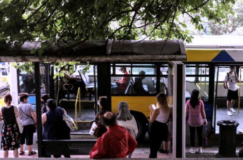  Κοροναϊός: Ποια…μέτρα; Γεμάτα  λεωφορεία, αδιαχώρητο σε πάρκα, πλατείες, μπαράκια (vid)