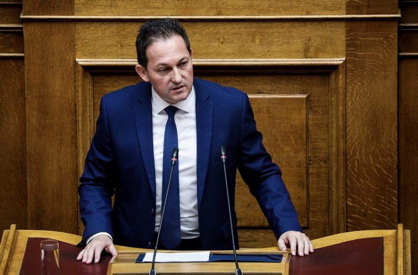  Πέτσας: Βάλατε τα φερέφωνα του ΣΥΡΙΖΑ να κάνουν τους αγανακτισμένους στην Καρδίτσα- Σάλος στη Βουλή