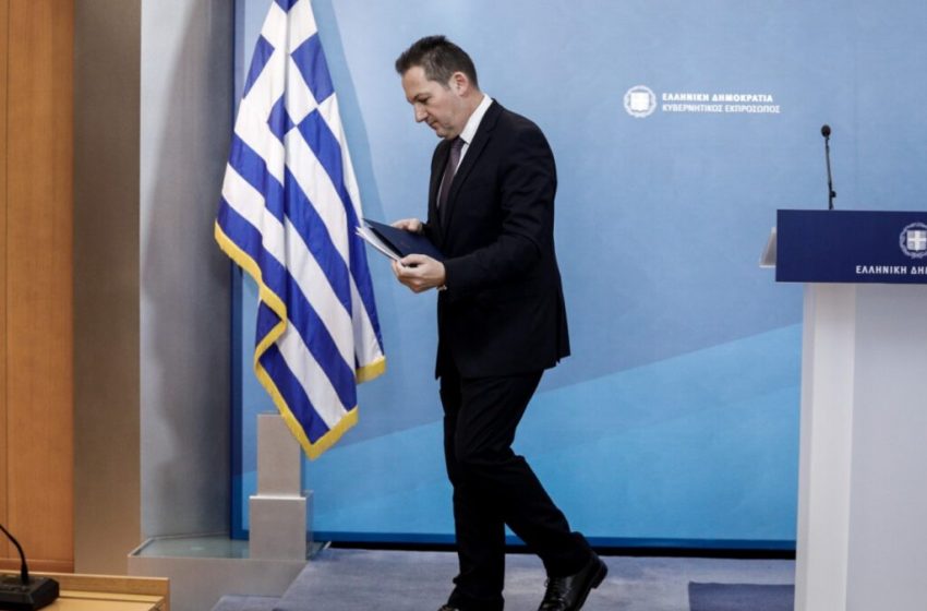  Παραδοχή Πέτσα: Δεν είναι ρεαλιστική ή άρση του lockdown αρχές Δεκεμβρίου