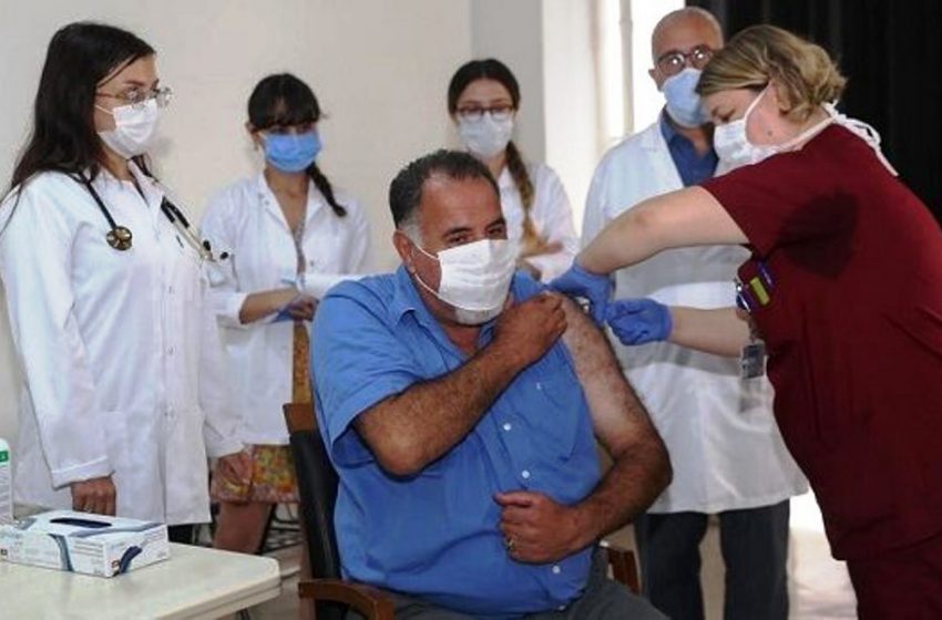  Τούρκοι εθελοντές κάνουν το πειραματικό εμβόλιο για τον κοροναϊό