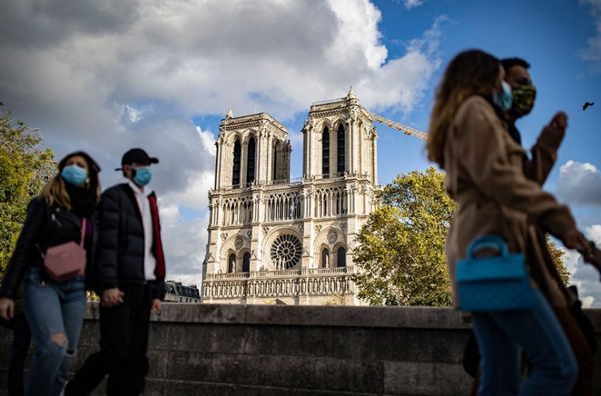  Lockdown 4 εβδομάδων στη Γαλλία εξετάζουν οι αρχές μετά την έκρηξη της πανδημίας