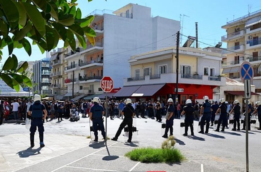  Προσωρινά κρατούμενος ο 63χρονος για την δολοφονία του Ρομά στην Μεσσήνη – Μεγάλη ένταση στα δικαστήρια (vid)