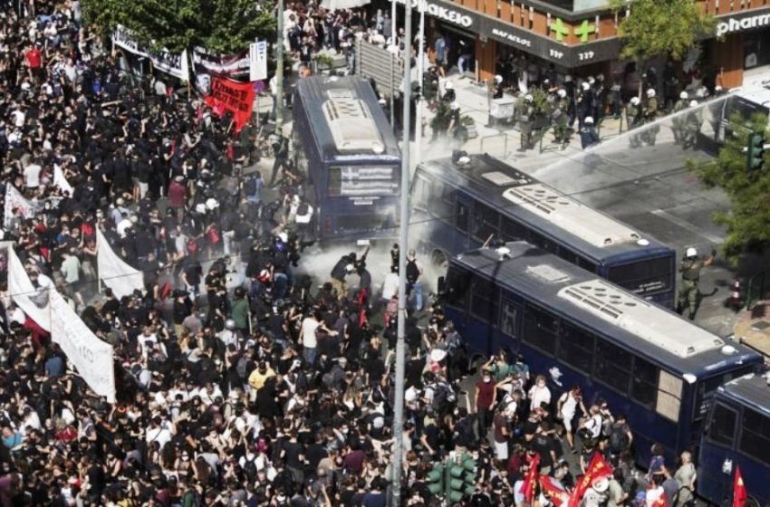  ΣΥΡΙΖΑ: Η κυβέρνηση έχει δυσανεξία στις δημοκρατικές διαμαρτυρίες (vid)