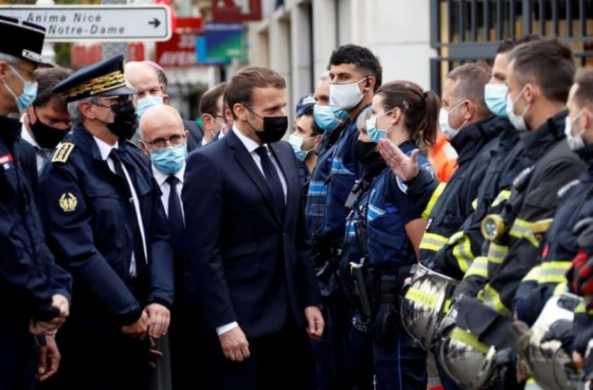  Μακρόν: “H Γαλλία δέχεται επίθεση ισλαμιστών τρομοκρατών”
