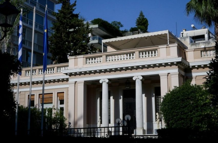  Έκτακτη σύσκεψη στο Μαξίμου για την “έκρηξη” των κρουσμάτων