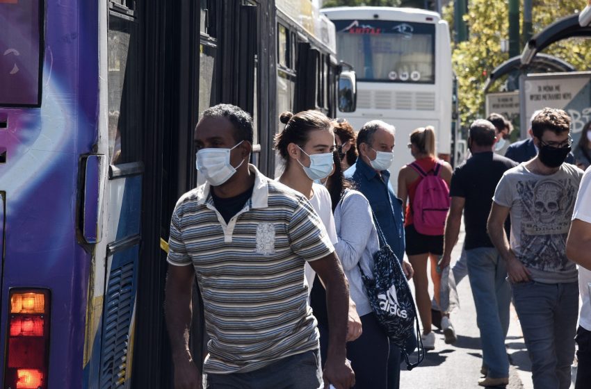  Νέα μέτρα: 650 παραβάσεις για μη χρήση μάσκας και 183 για μετακίνηση