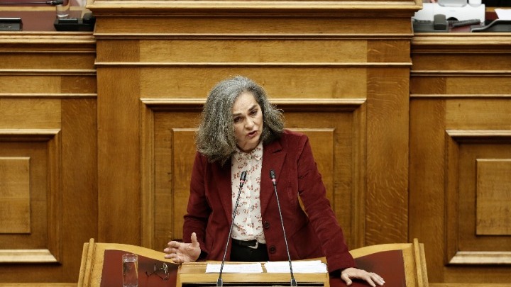  Επίθεση σε κυβέρνηση και ΣΥΡΙΖΑ από τη Σακοράφα