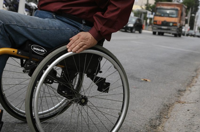  Ζητούν από τετραπληγικό να καταταγεί στον στρατό