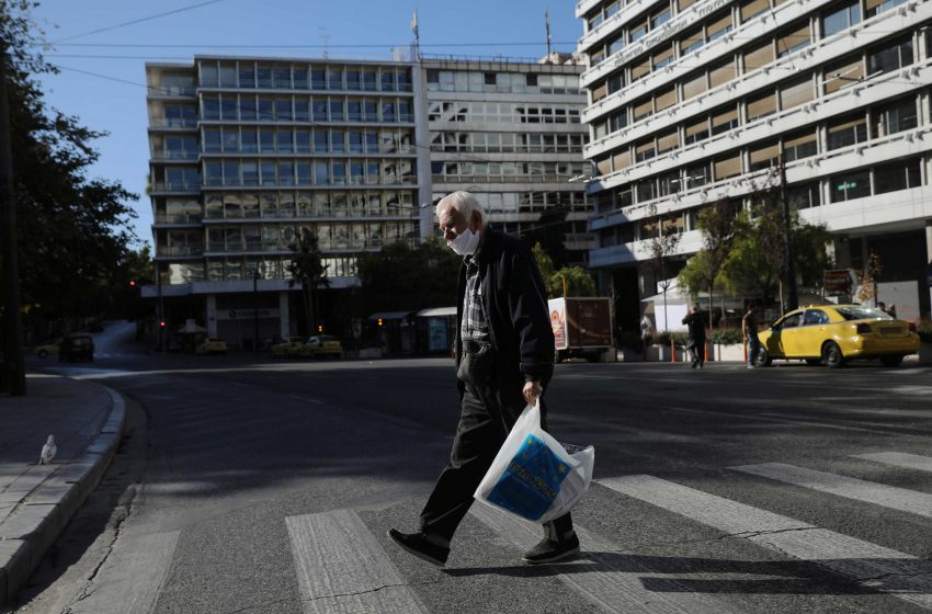  Κοροναϊός: Νέο αρνητικό ρεκόρ κρουσμάτων – Καταγράφηκαν 2.166