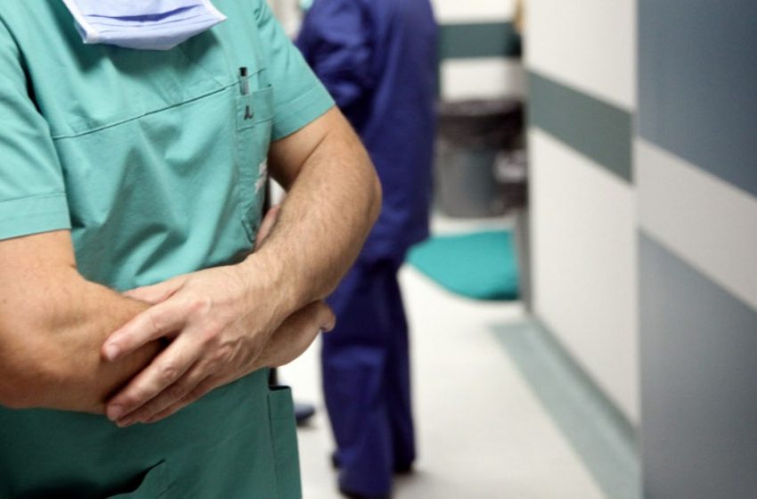  Ιατρική αμέλεια: “Ξέχασαν” σπάτουλα 25 εκ. σε κοιλιά ασθενούς σε νοσοκομείο της Κεντρικής Μακεδονίας