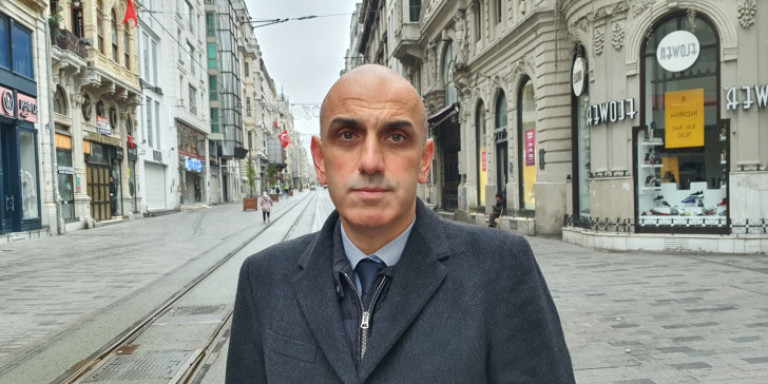  Ο δημοσιογράφος Μανώλης Κωστίδης νόσησε από κοροναϊό – Συγκλονίζει η περιγραφή του για τη “μάχη μοναξιάς”