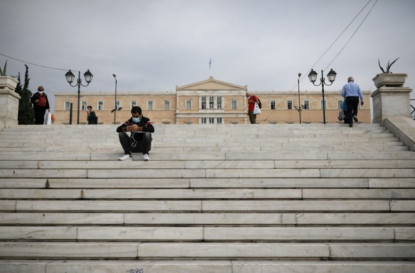  Αυστηρό lockdown έως τα τέλη του χρόνου – Το μήνυμα Τσιόδρα στην κυβέρνηση