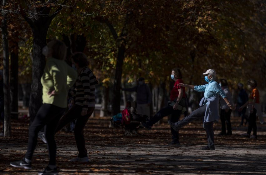  Το “θαύμα της Μαδρίτης”: Το περίφημο Retiro σφύζει από ζωή, δεν υπάρχει τραπέζι από τον συνωστισμό και όμως τα κρούσματα μειώνονται