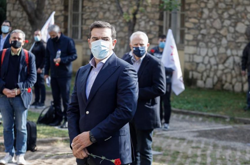  ΣΥΡΙΖΑ για εισαγγελική παρέμβαση: “Η κυβέρνηση άνοιξε το δρόμο σε περιφερόμενους ακροδεξιούς να μηνύουν τους πολιτικούς αρχηγούς”