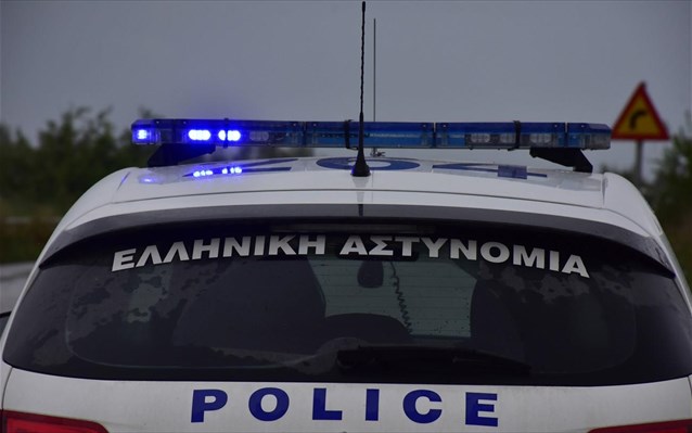  Καραμπόλα στην Αθηνών Κορίνθου – Αυτοκίνητο πετάχτηκε στο αντίθετο ρεύμα