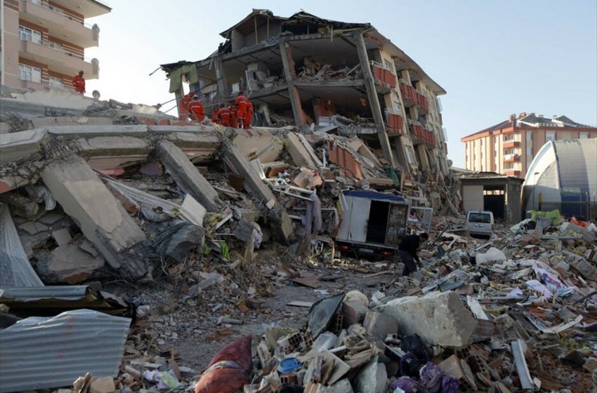  Σε 58 ανέρχονται πλέον τα θύματα του σεισμού σύμφωνα με τον πρόεδρο Ερντογάν