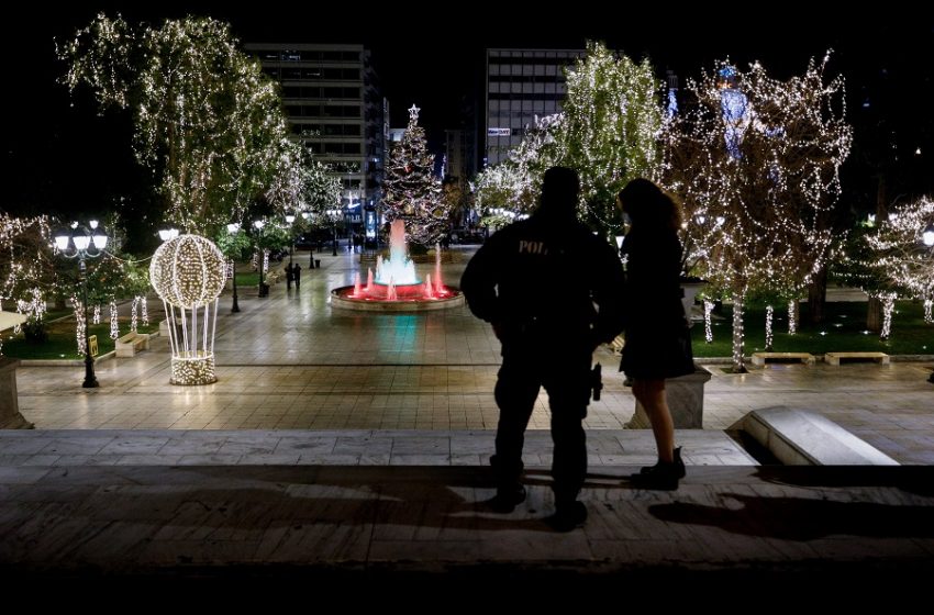  Έφοδος σε σπίτια χωρίς καταγγελίες – Δεν θα κυκλοφορεί κανείς: Οι… πρωτοχρονιάτικες δηλώσεις Χρυσοχοΐδη και τα μέτρα για το νέο χρόνο (vid)