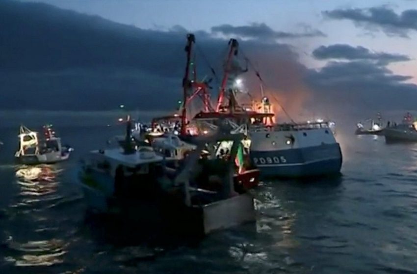  Γαλλία για Brexit: Δεν θα θυσιάσουμε τους αλιείς μας