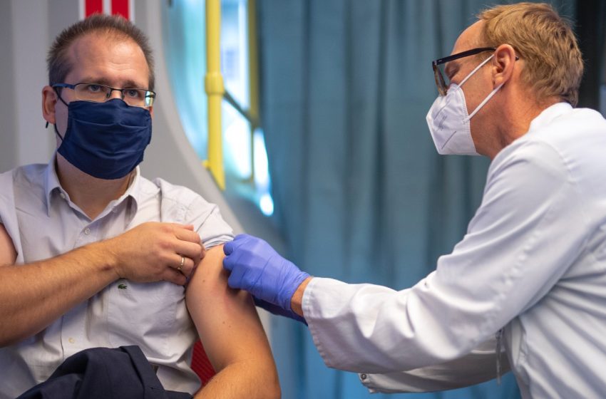  Αντιπρόεδρος ΕΟΔΥ: Άνοιξη ή αρχές καλοκαιριού θα ολοκληρωθεί ο εμβολιασμός