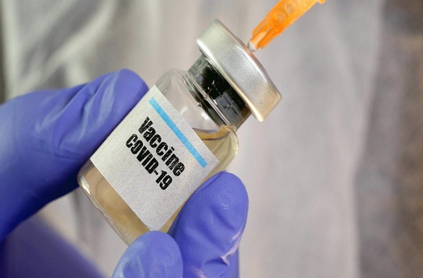  Νέα δεδομένα από Δερμιτζάκη για τον εμβολιασμό: “Πρέπει να μειωθούν τα κρούσματα, πριν ξεκινήσει”