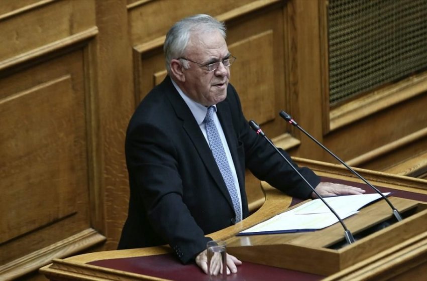  Ο Δραγασάκης επιστρέφει στα κοινοβουλευτικά έδρανα στη θέση της Αχτσιόγλου αλλά ως ανεξάρτητος