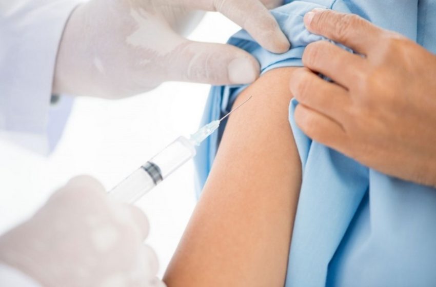  Επιχείρηση “Ελευθερία”: Το εθνικό σχέδιο για τον εμβολιασμό ξεκινά τα επόμενα 24ωρα