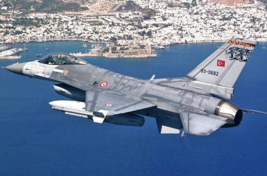  Tέσσερις υπερπτήσεις από τουρκικά F-16 πάνω από ελληνικά νησιά