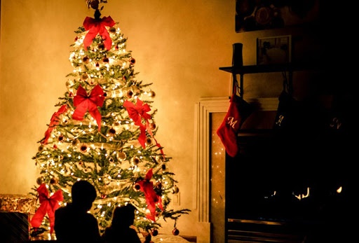  “Κλείδωσε”: Πόσες οικογένειες επιτρέπεται να κάνουν μαζί Χριστούγεννα