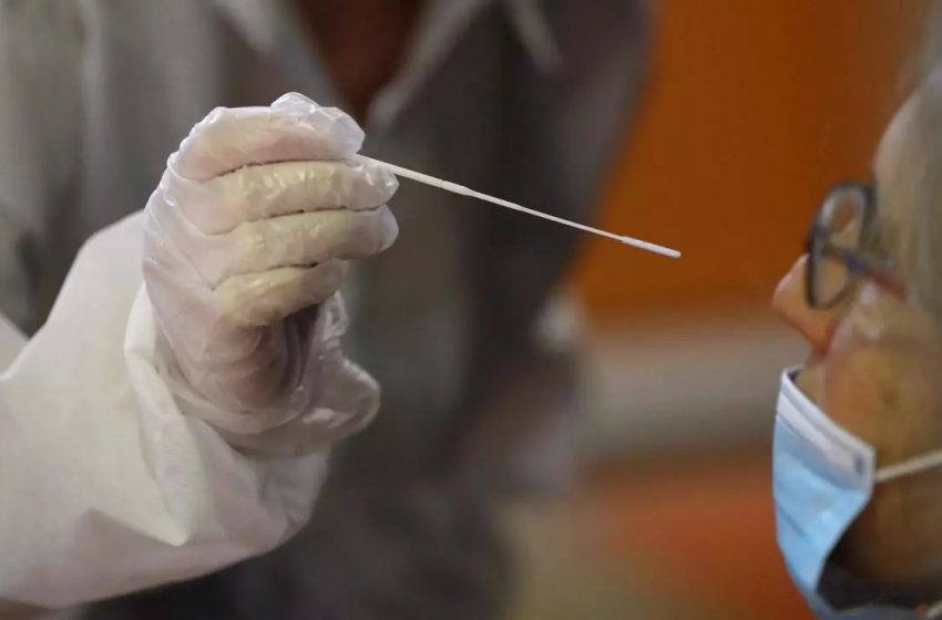  Γαλλία: Το πρώτο κρούσμα μετάλλαξης του ιού από τη Νότια Αφρική