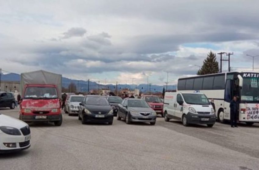  Καρδίτσα: Μεγάλη αυτοκινητοπομπή διαμαρτυρίας – Έμποροι και αυτοαπασχολούμενοι ζητούν μέτρα στήριξης