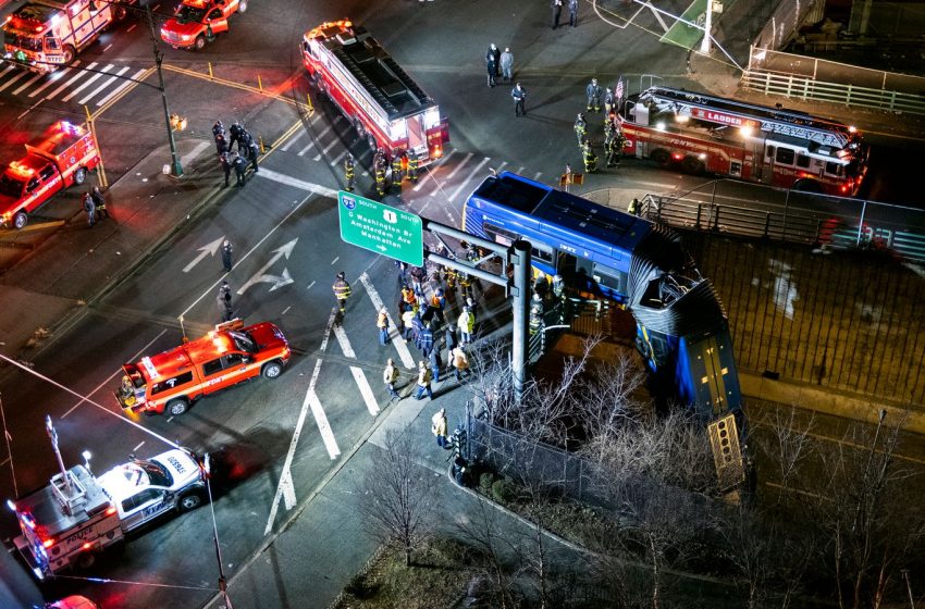  Λεωφορείο με επιβάτες έπεσε από γέφυρα στη Νέα Υόρκη – Οκτώ τραυματίες (vid-εικόνες)