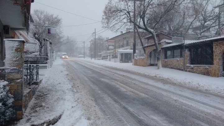  Κακοκαιρία: Χιονίζει σε Χαλκιδική, Σέρρες και στα ορεινά Ημαθίας, Πιερίας και Πέλλας