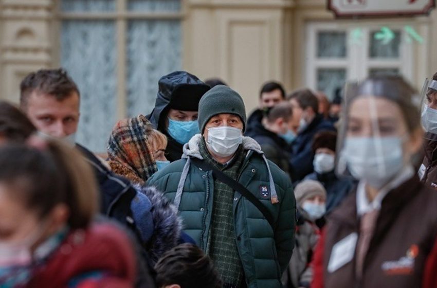  Δήμαρχος Μόσχας: “Οι μισοί Μοσχοβίτες έχουν προσβληθεί από κοροναϊό. Δεν υπάρχει λόγος να εμβολιαστούν”