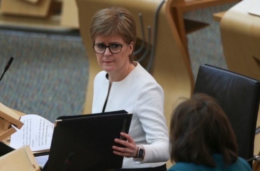  Σκωτία: “Ανησυχώ περισσότερο τώρα απ΄ότι τον Μάρτιο” λέει η πρωθυπουργός