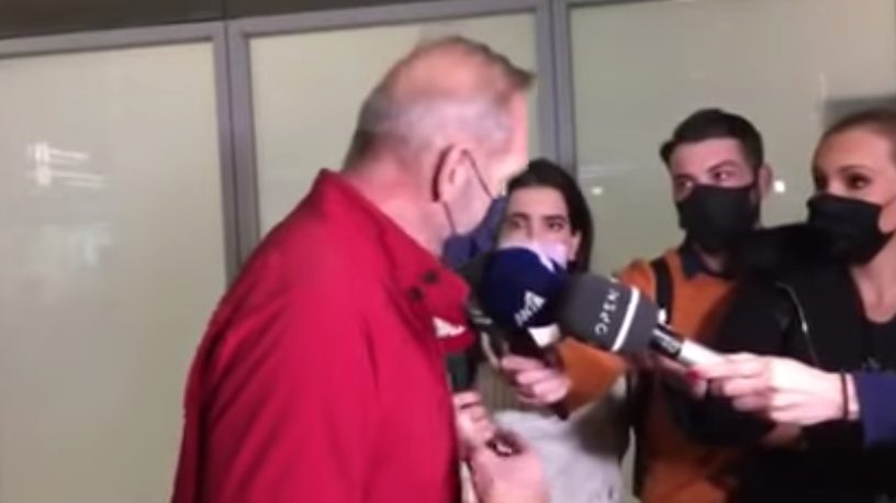  Ο Κωστόπουλος επέστρεψε από το Ντουμπάι: “Κτήνη του διαδικτύου με κριτικάρουν” (vids)