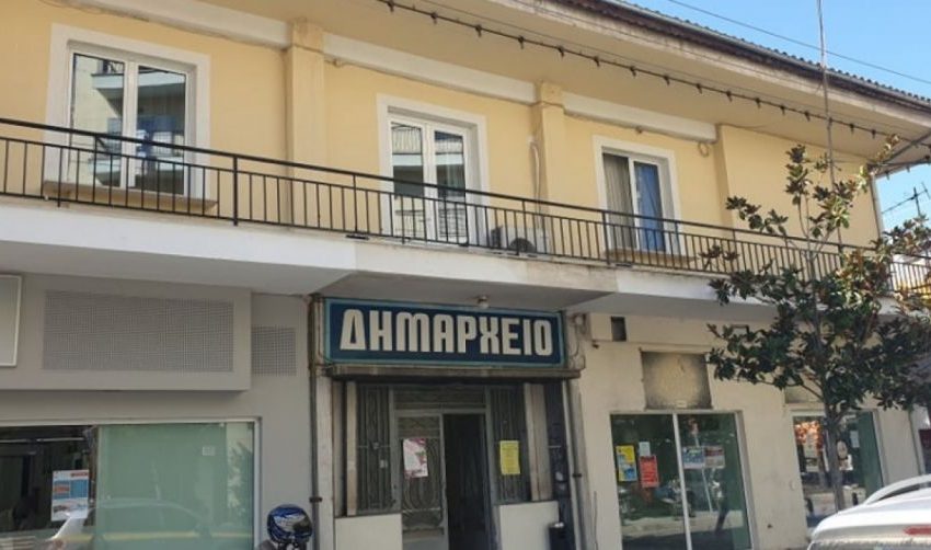  Γρεβενά : Ξενοδόχος ξυλοκόπησε αντιδήμαρχο για το πρόγραμμα φιλοξενίας προσφύγων