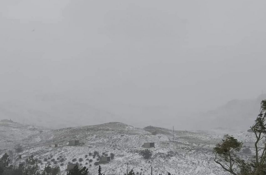  Προβλήματα από το χιόνια σε Αχαΐα, Αιτωλοακαρνανία, Κορινθία – Πού χρειάζονται αλυσίδες