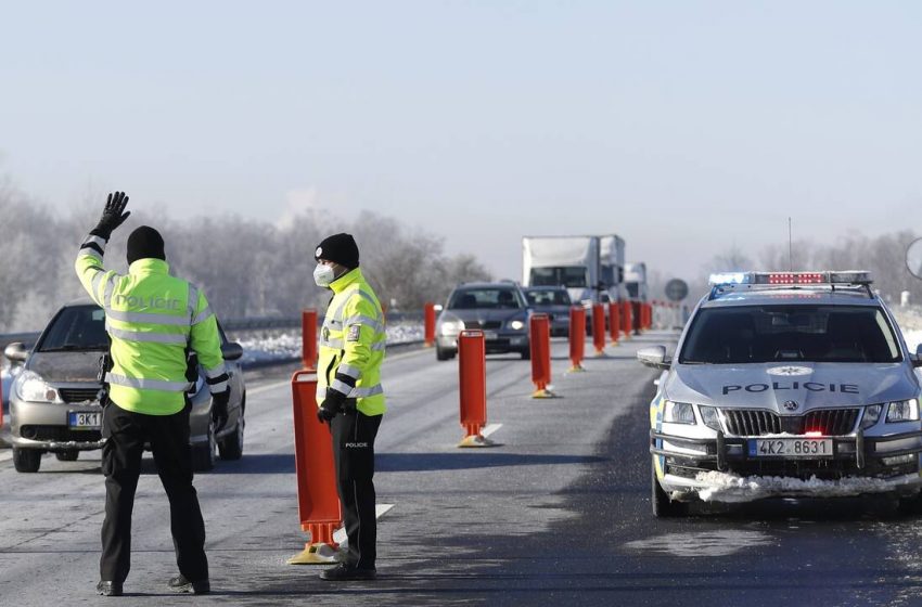  Το Παρίσι αντιδρά στην γερμανική επιβολή συνοριακών περιορισμών