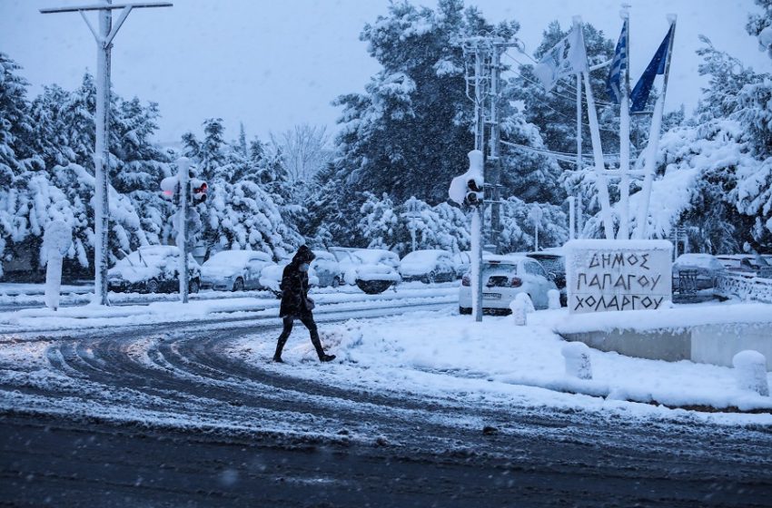  ΠΡΟΣΟΧΗ: Δεν κινούνται λεωφορεία και ηλεκτρικός – Ποιοι δρόμοι είναι κλειστοί