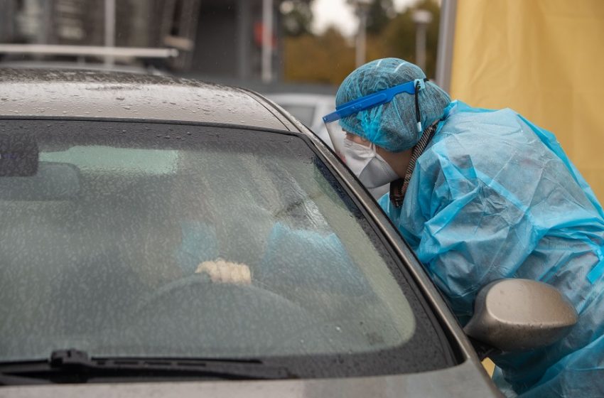  Συναγερμός και στη Θεσσαλονίκη: Έκτακτη σύσκεψη υπό τον Κικίλια – Για αύξηση του ιικού φορτίου μιλά ο πρύτανης του ΑΠΘ