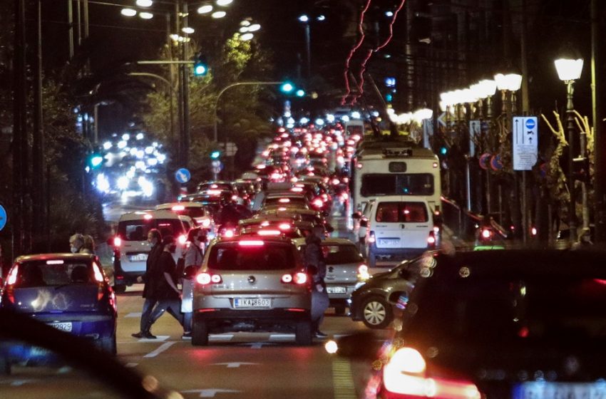  Aύξηση 100% στην κίνηση στους δρόμους της Αττικής σε σχέση με το lockdown τον περασμένο Μάρτιο