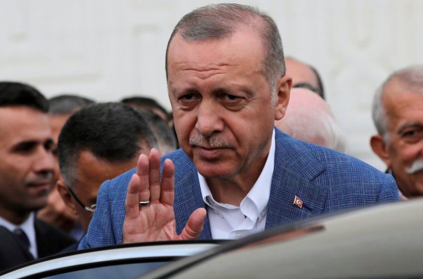  Τουρκία: “Βουτιά” στα ποσοστά του Ερντογάν στις δημοσκοπήσεις
