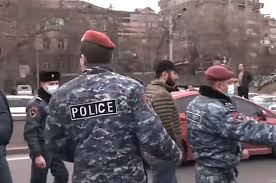  Εικόνα χάους στην Αρμενία: Πραξικόπημα καταγγέλλει ο πρόεδρος