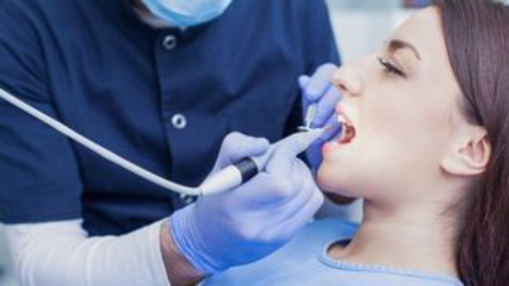  Έξαλλοι οι Οδοντίατροι με τις δηλώσεις Ηλιόπουλου για τεράστια φοροδιαφυγή του κλάδου