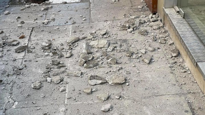  Σεισμός: Τρεις ελαφρά τραυματίες – Κατέρρευσαν σπίτια σε χωριά της Ελασσόνας (vid-εικόνες)