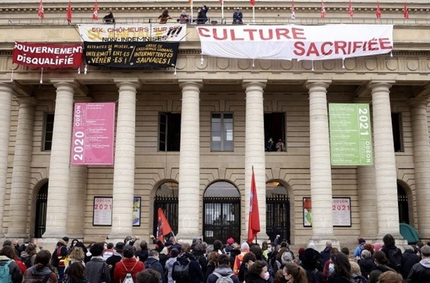  Καταλήψεις σε θέατρα στη Γαλλία από εργαζόμενους που αντιδρούν στο κλείσιμό τους