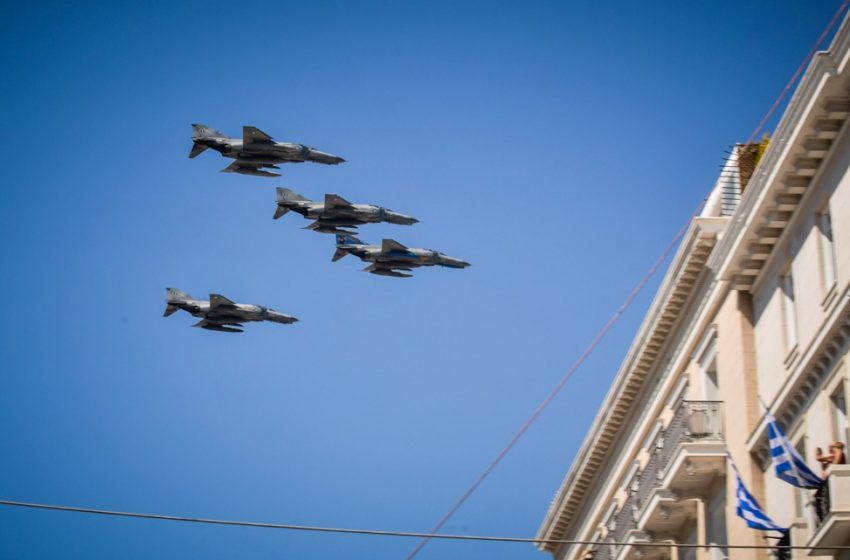  Μαχητικά αεροσκάφη και ελικόπτερα θα πετάξουν αύριο πάνω από την Αθήνα