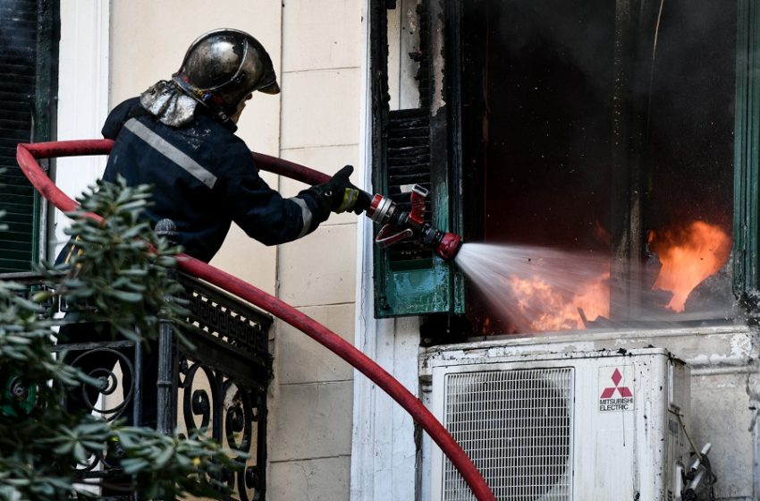  Βύρωνας: Τραγωδία με νεκρή γυναίκα έπειτα από φωτιά