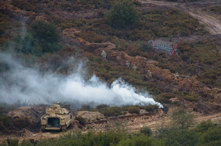  Ουκρανικά σύνορα: Η Μόσχα δηλώνει ότι διέταξε απόσυρση στρατευμάτων